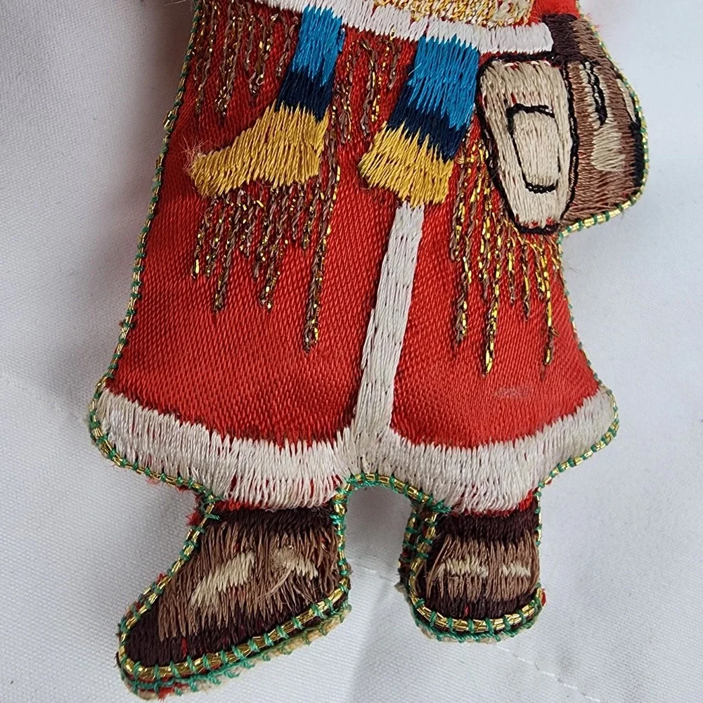 Old World Embroidered Stuffed Santa Ornament Gold Thread 6‎ In Christmas Holiday